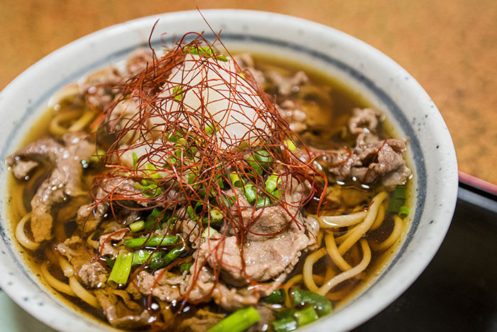 神内和牛あか肉そば